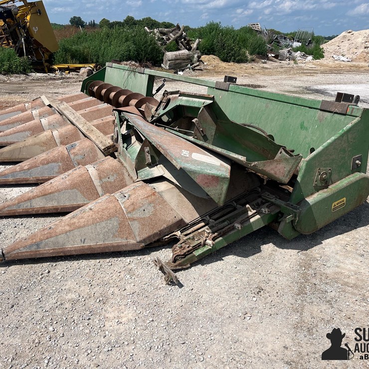 JOHN DEERE 843