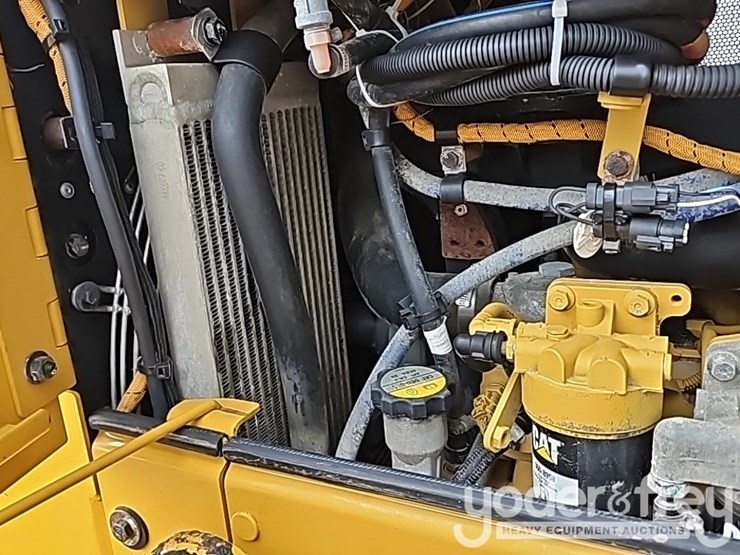 2019-caterpillar-d6n-lgp-image-34