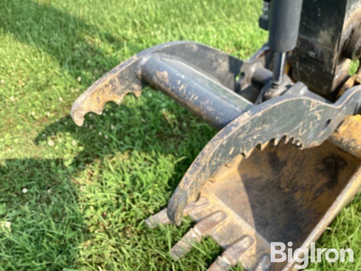 2016-deere-35g-image-18