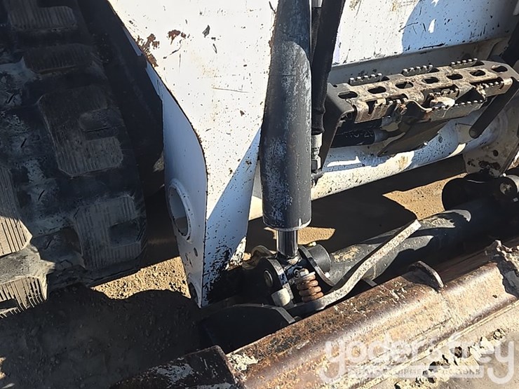 2019-bobcat-t590-image-30