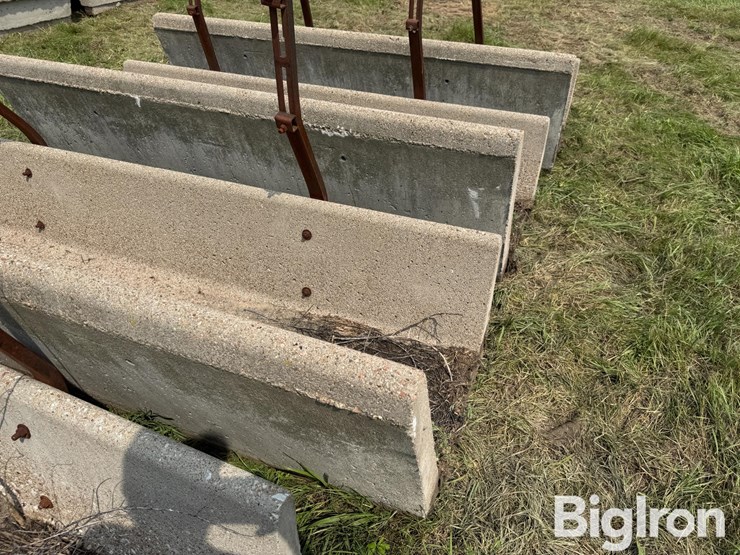 concrete-feed-bunks-image-16