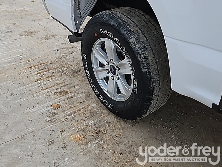 2018-ford-f150-xlt-image-15