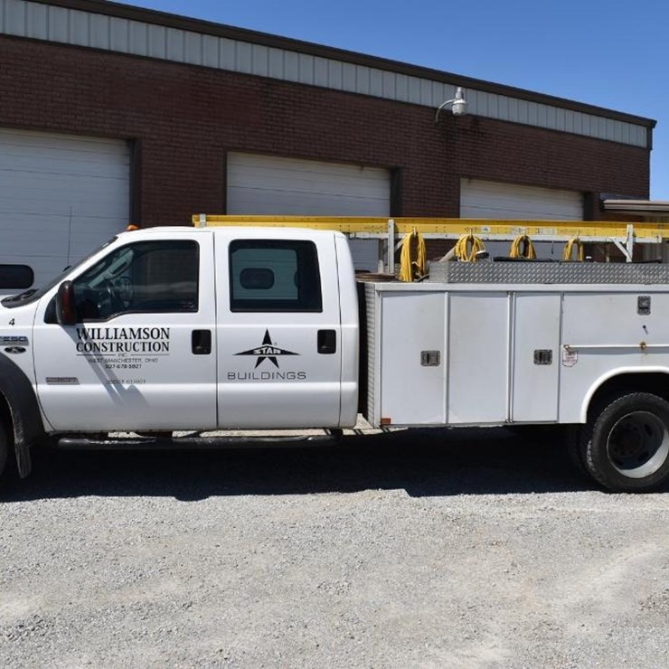 2005 FORD F550 XL SD