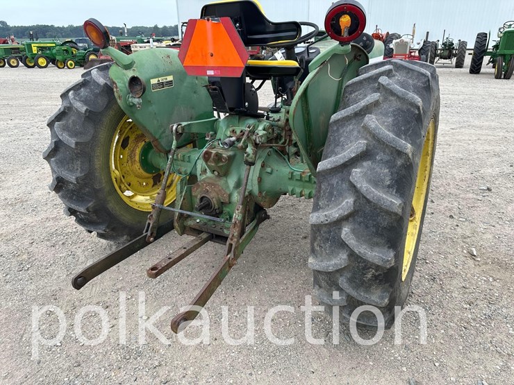 john-deere-830-image-8