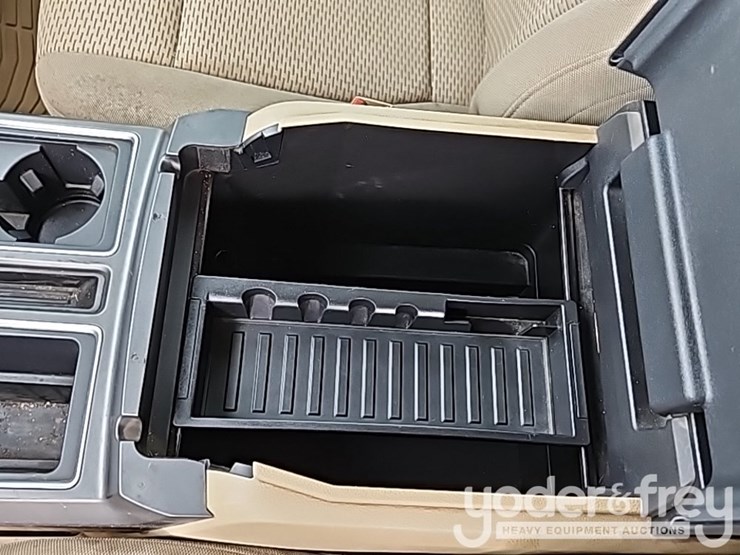 2018-ford-f150-xlt-image-48