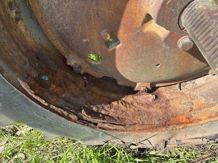 john-deere-730-image-28