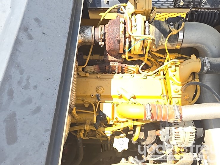 2017-deere-210g-lc-image-60