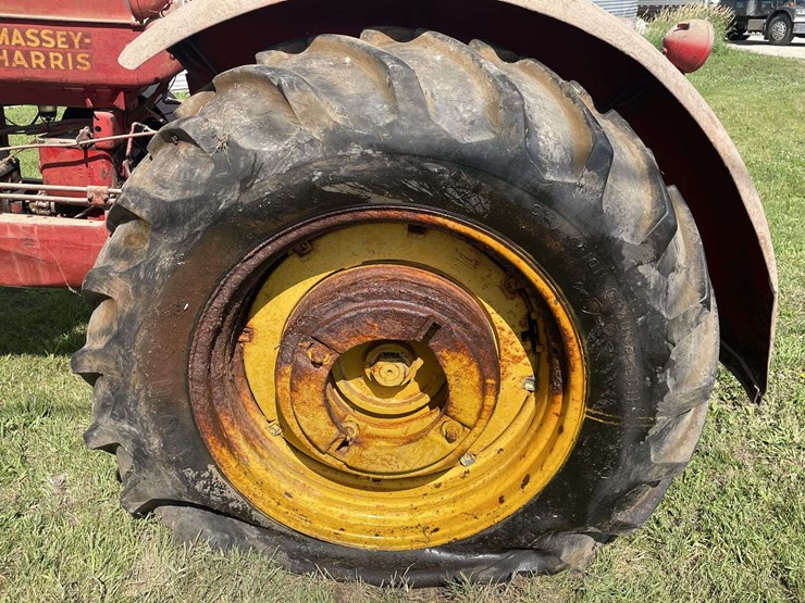 massey-harris-55-image-42