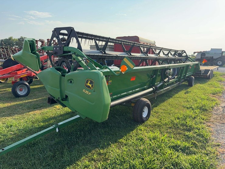 2010-john-deere-635f-image-1