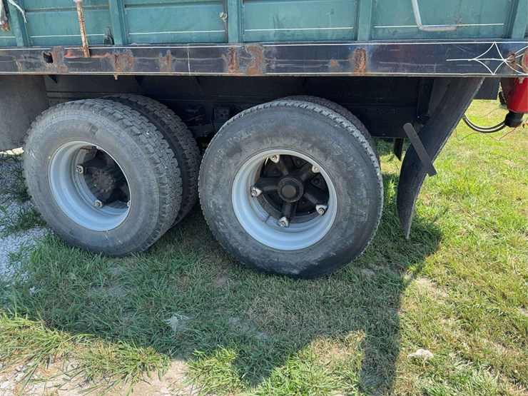 1975-wheeler-18-ft-image-9