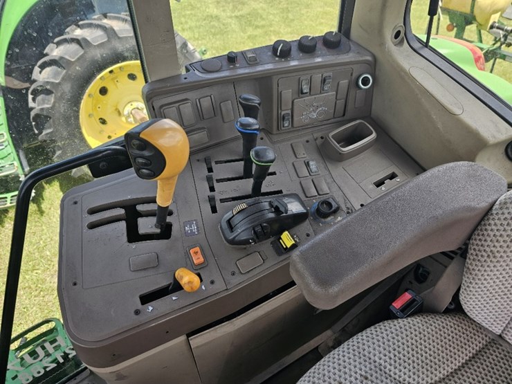 john-deere-6175m-image-11