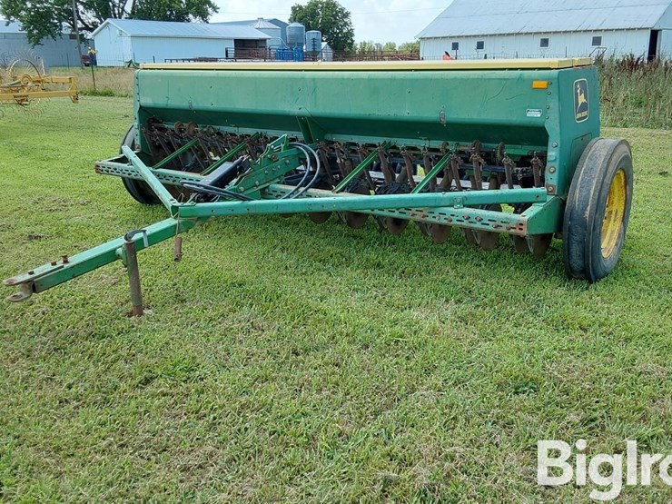 john-deere-8350-image-1