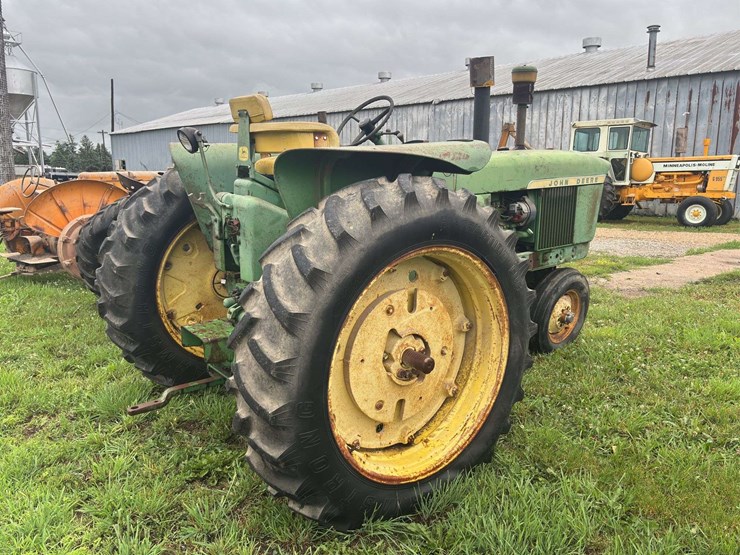 john-deere-2510-image-5