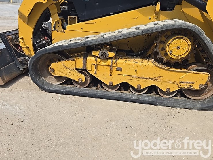2022-caterpillar-259d3-image-14