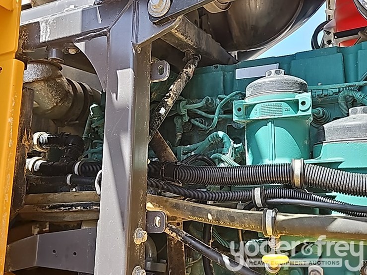 2018-volvo-l110h-image-40