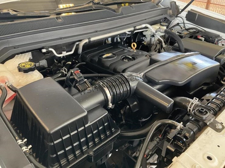 2015-chevrolet-colorado-image-13