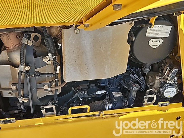 2021-komatsu-d65px-18-image-31
