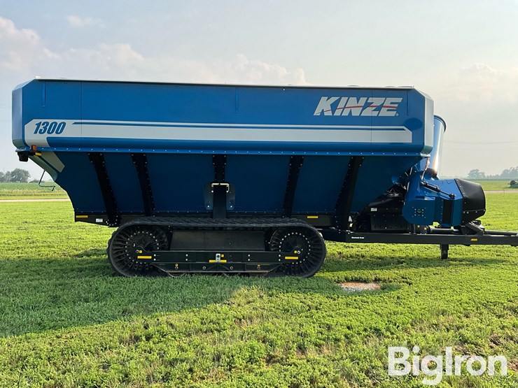 2017-kinze-1300-image-4