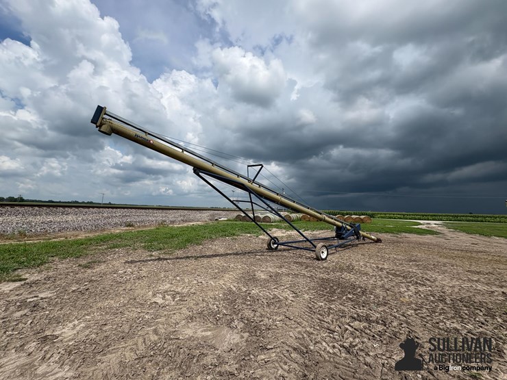 harvest-international-t1052-image-5