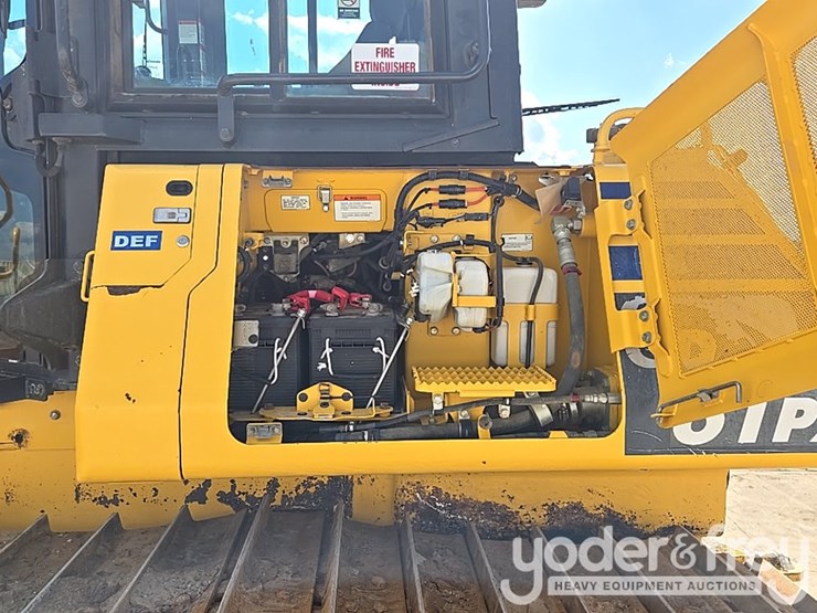 2021-komatsu-d61px-24-image-31