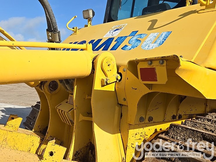 2014-komatsu-d155ax-7-image-34