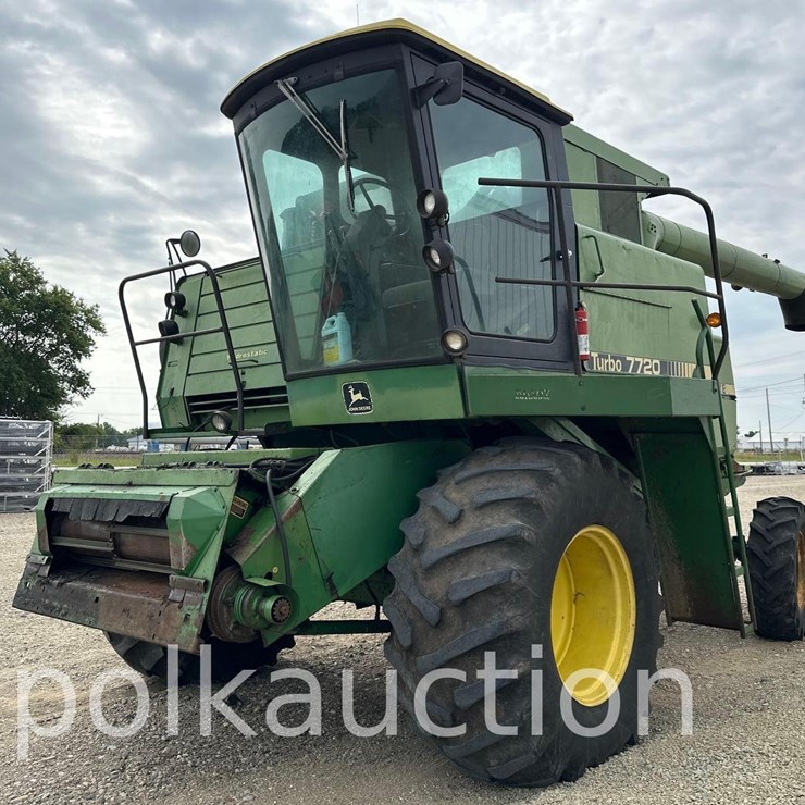 JOHN DEERE 7720