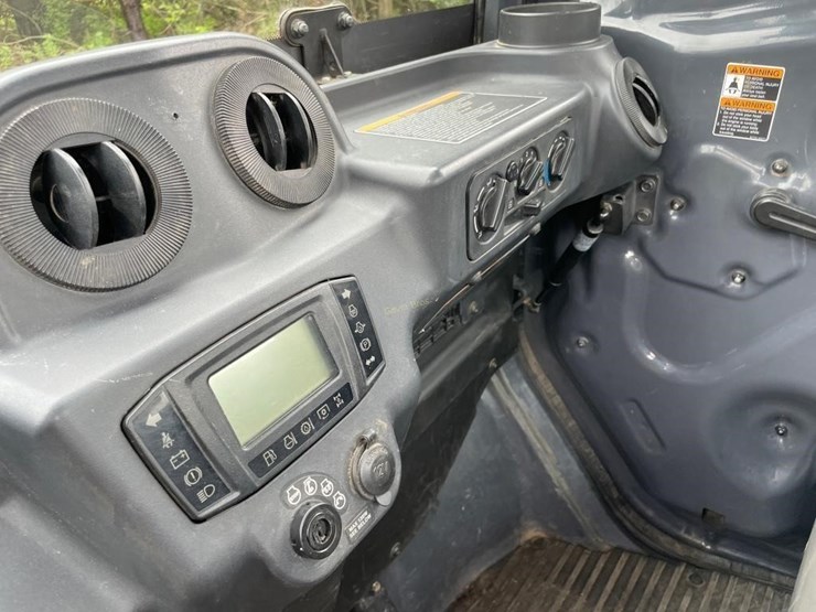 2016-kubota-rtv-x1100c-image-15