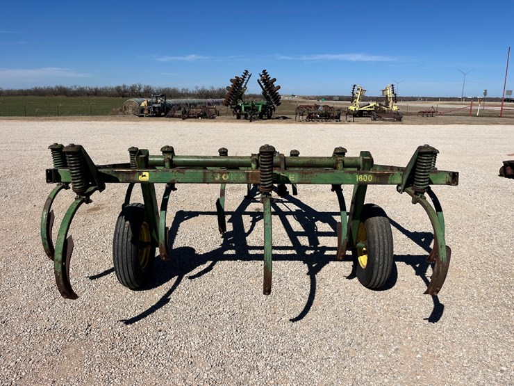 john-deere-1600-image-6