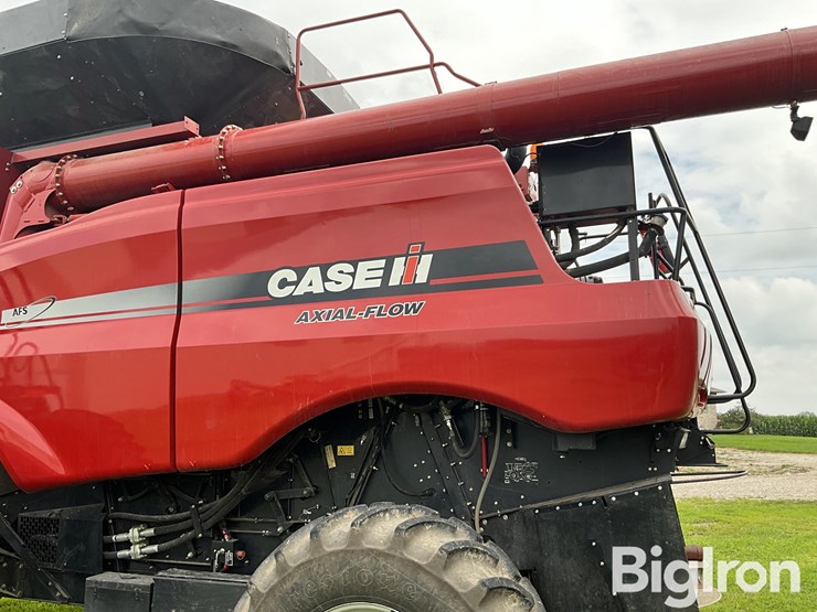 2013-case-ih-7130-image-12