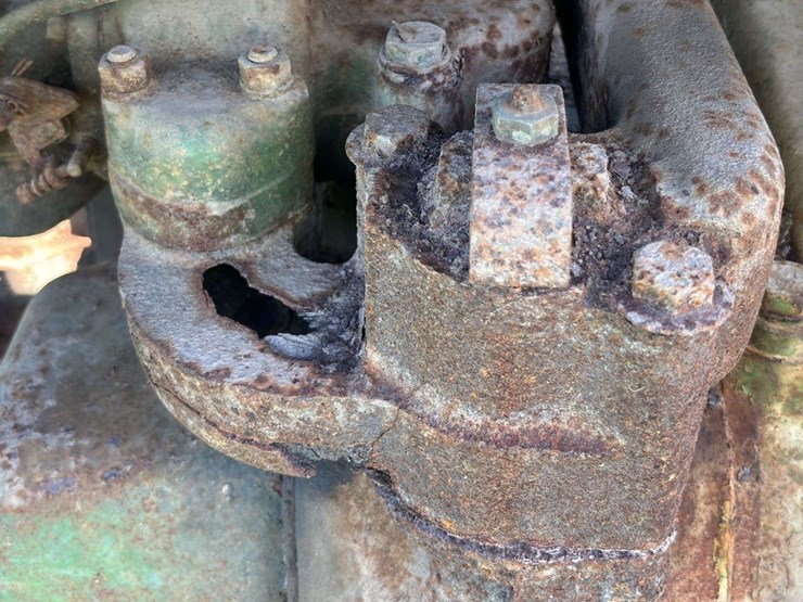 john-deere-70-image-31