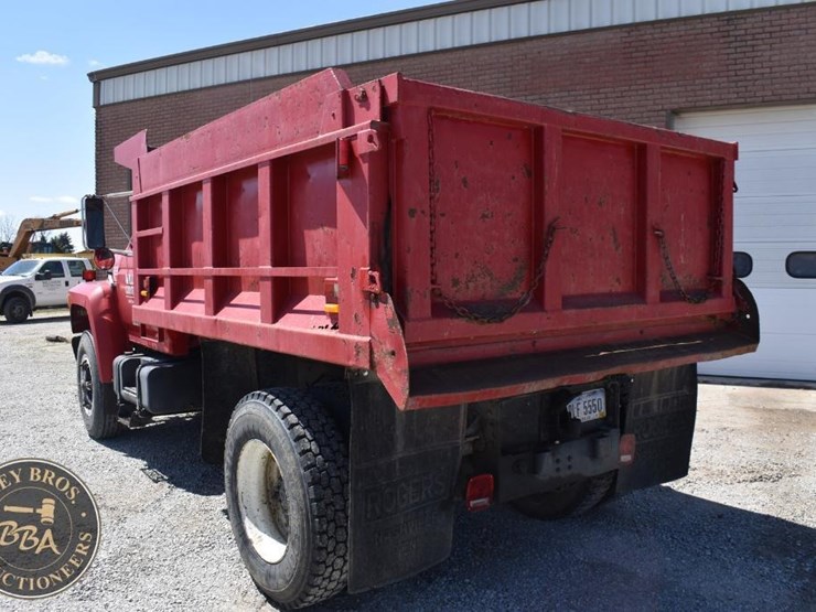 1989-ford-f800-image-9