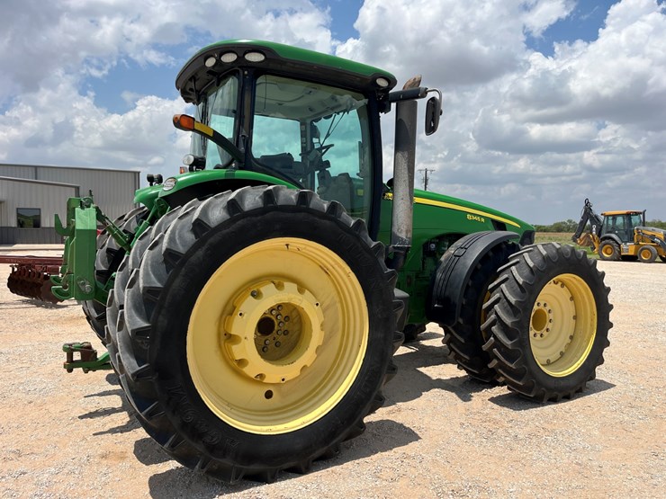 2010-john-deere-8345r-image-9