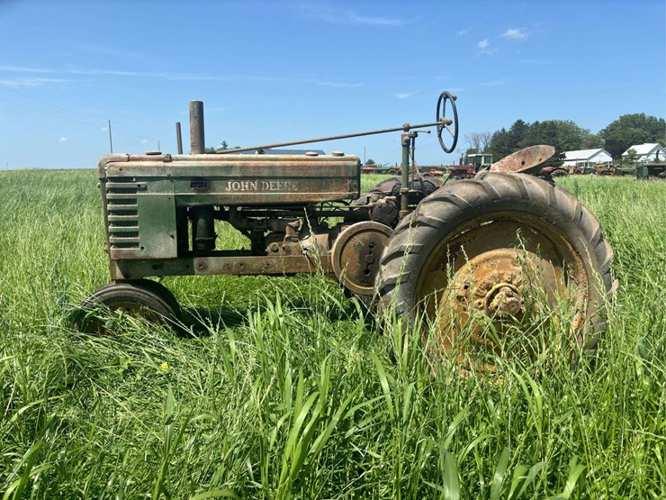 john-deere-h-image-2