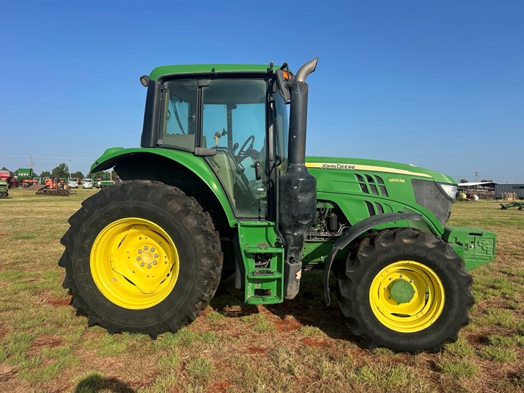 john-deere-6110m-image-2