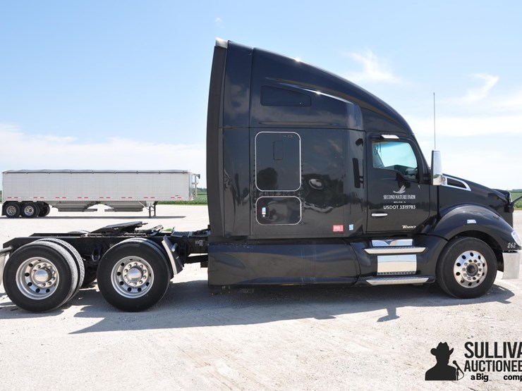 2019-kenworth-t680-image-4