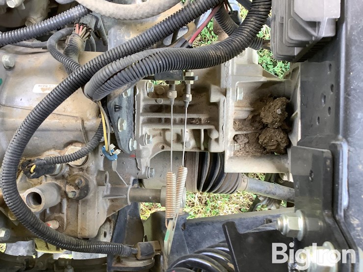 2014-john-deere-625-image-18