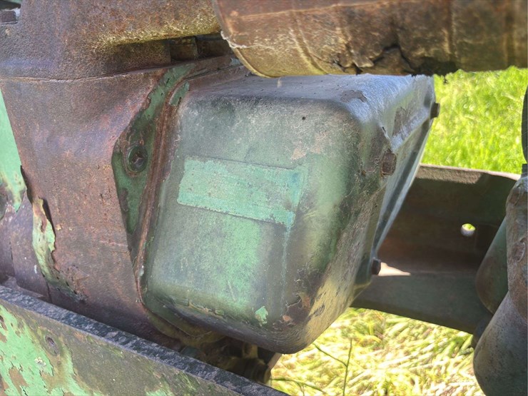 john-deere-70-image-17