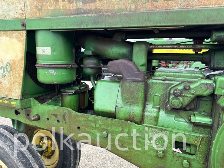 john-deere-720-image-13