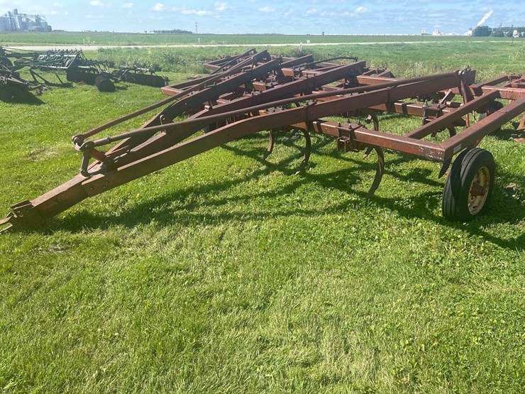 massey-ferguson-14-image-14