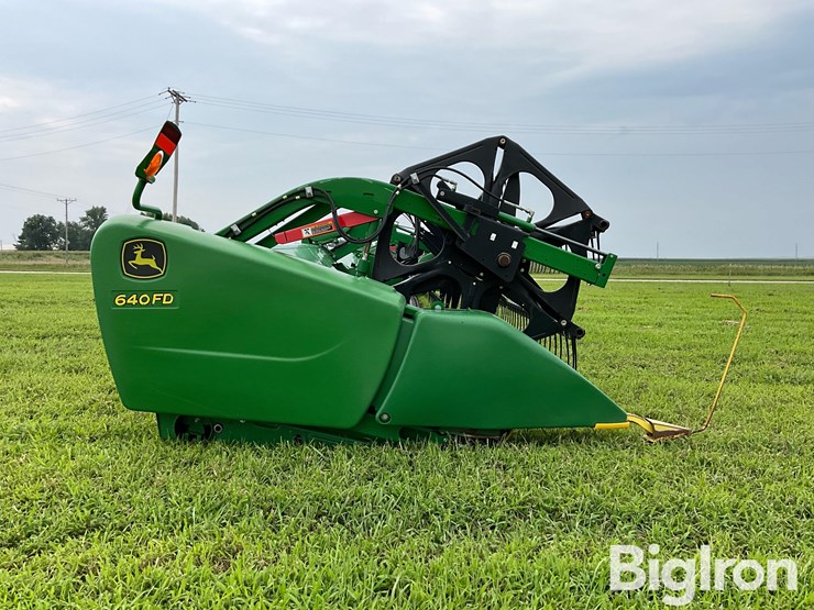2015-john-deere-640fd-image-4