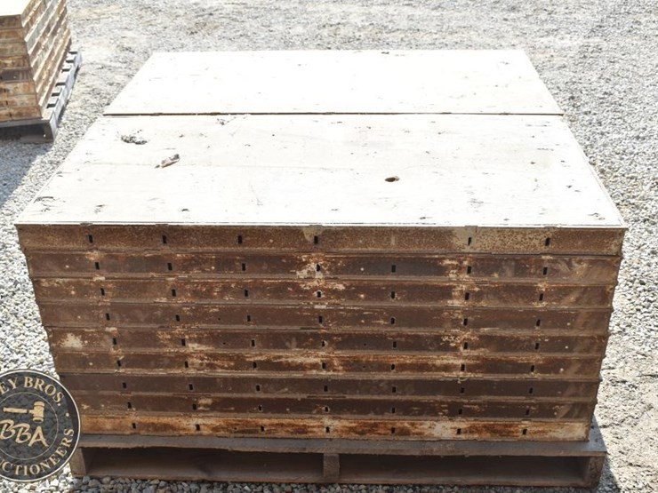 mod-u-forms-wall-forms-44045-image-3