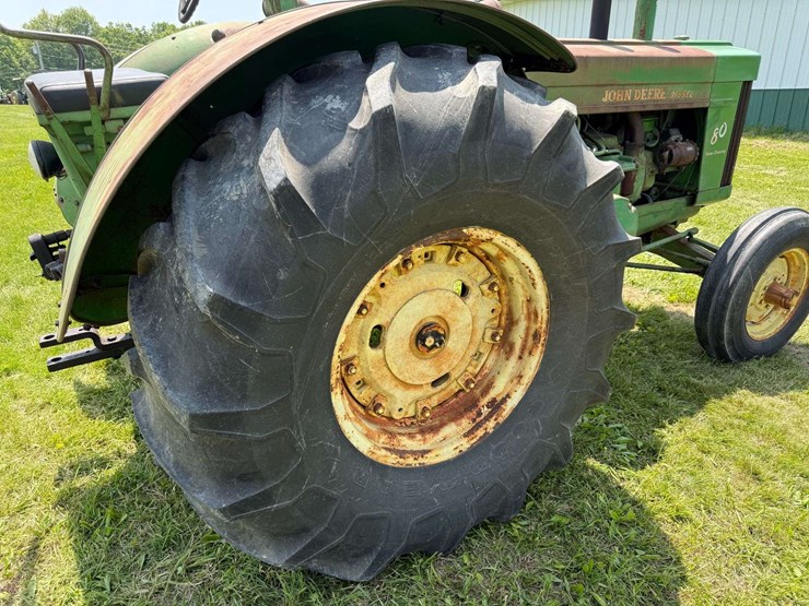 john-deere-80-image-17