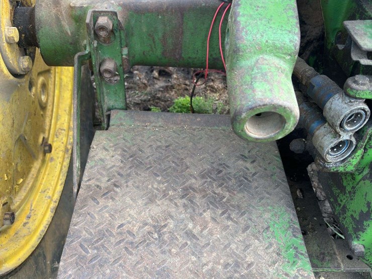 john-deere-720-image-47