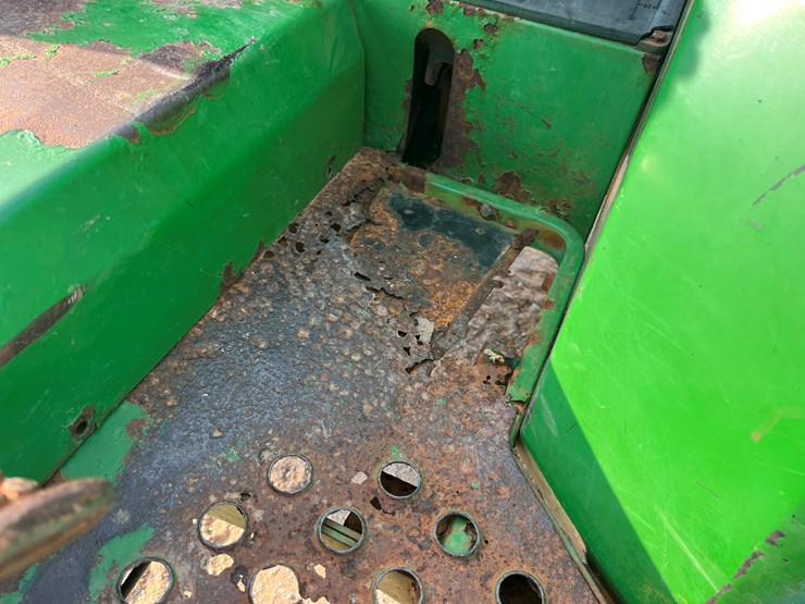 2001-john-deere-5210-image-19