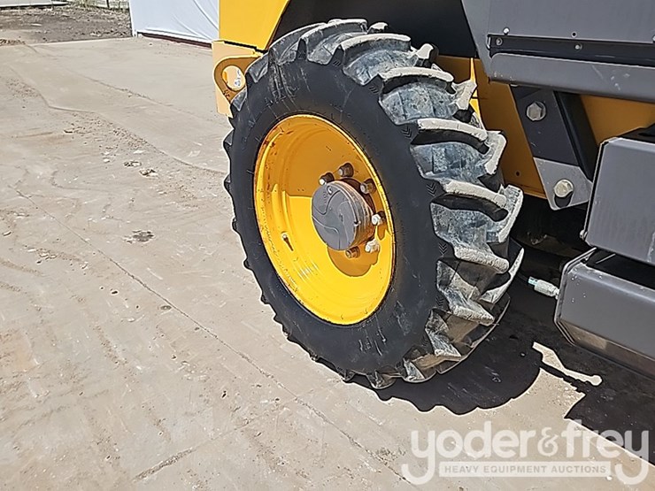 2017-volvo-sd45b-image-11