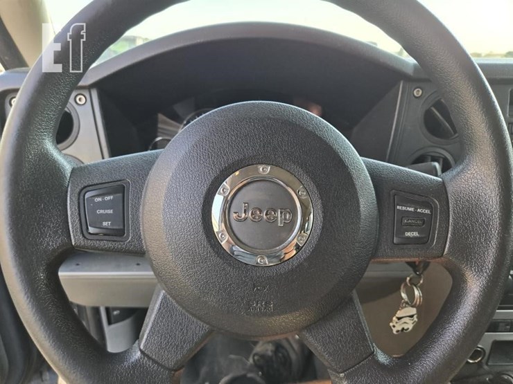 2007-jeep-commander-image-18