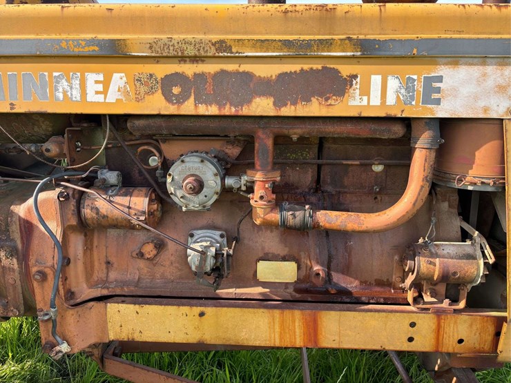 minneapolis-moline-g707-image-31