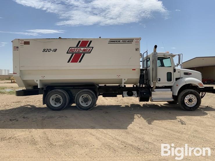 2017-peterbilt-348-image-4