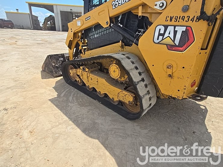 2022-caterpillar-259d3-image-15
