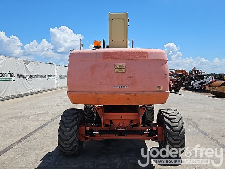 2007-jlg-800s-image-17